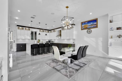 Breakfast Nook Photo of 16775 18b Avenue, Surrey, BC