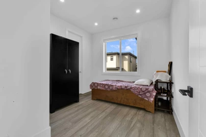 Hallway Photo of 16775 18b Avenue, Surrey, BC