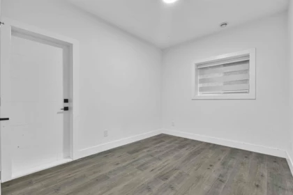 Hot Tub / Spa Photo of 16775 18b Avenue, Surrey, BC