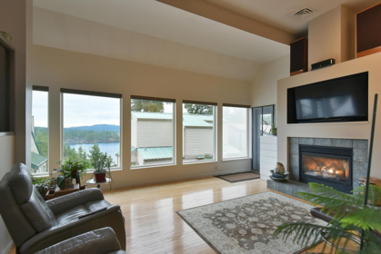 7 5471 Secret Cove Road, Halfmoon Bay, BC, Halfmoon Bay — Single Family Residence for sale