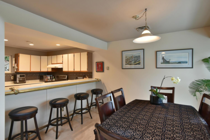 Kitchen Island Photo of 7 5471 Secret Cove Road, Halfmoon Bay, BC