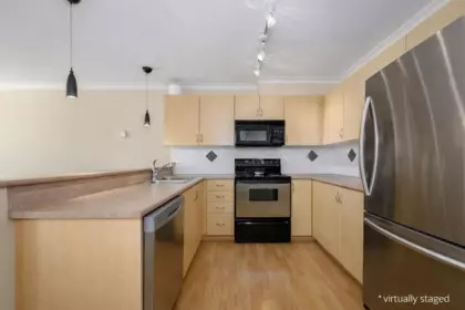 Kitchen Island Photo of 201 128 W 21st Street, North Vancouver, BC