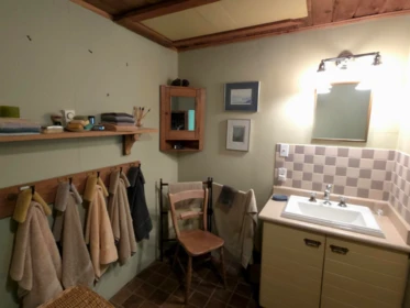 Laundry Room Photo of 793 Andy's Bay Road, Gambier Island, BC