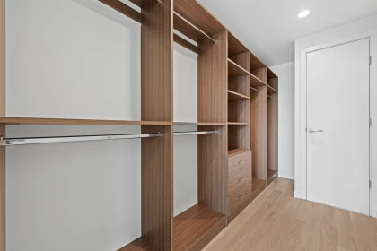Walk-In Closet Photo of 202 3963 Uplands Way, West Vancouver, BC
