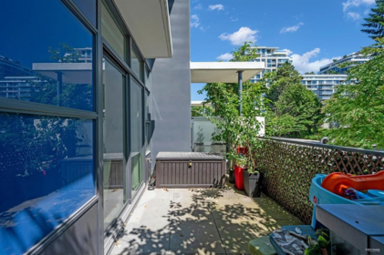 Hallway Photo of TH16 8677 Capstan Way, Richmond, BC