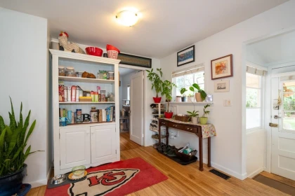 Breakfast Nook Photo of 2268 Edgemont Boulevard, North Vancouver, BC