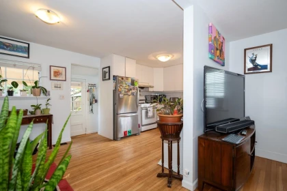 Kitchen Photo of 2268 Edgemont Boulevard, North Vancouver, BC
