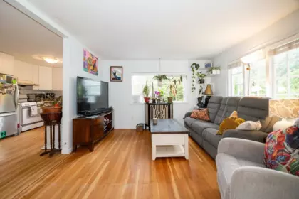 2268 Edgemont Boulevard, North Vancouver, BC, North Vancouver — Single Family Residence for sale