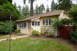 2268 Edgemont Boulevard, North Vancouver, BC