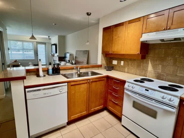 408 3580 W 41st Avenue, Vancouver, BC, Vancouver — Apartment/Condo for sale