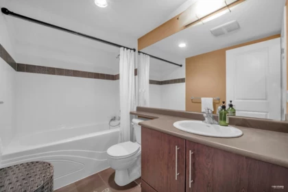 Basement Recreation Room Photo of 1607 2138 Madison Avenue, Burnaby, BC