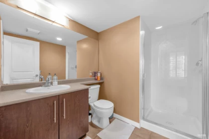 Laundry Room Photo of 1607 2138 Madison Avenue, Burnaby, BC