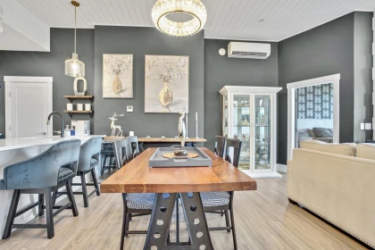 Kitchen Island Photo of 507 45745 Watson Road, Chilliwack, BC