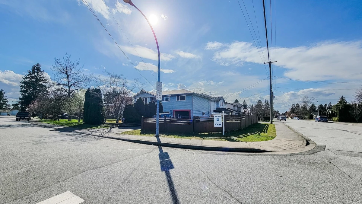 Family Room Photo of 11645 195a Street, Pitt Meadows, BC