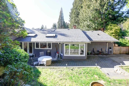 Swimming Pool Photo of 4730 Willow Creek Road, West Vancouver, BC