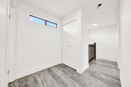 Staircase Photo of 15474 90 Avenue, Surrey, BC