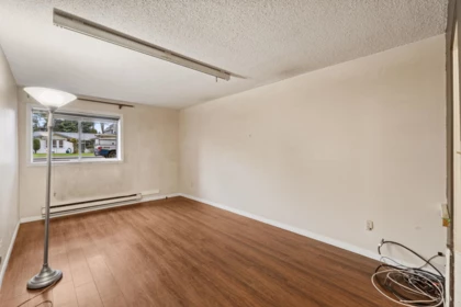 Bedroom 3 Photo of 209 9644 134 Street, Surrey, BC