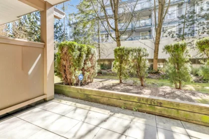 Entry Foyer Photo of 108 10088 148 Street, Surrey, BC