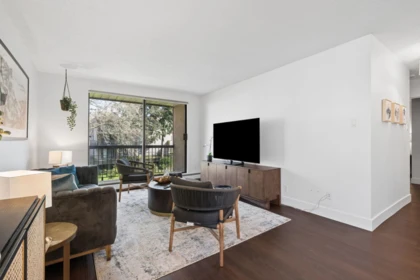 218 8411 Ackroyd Road, Richmond, BC, Richmond — Apartment/Condo for sale