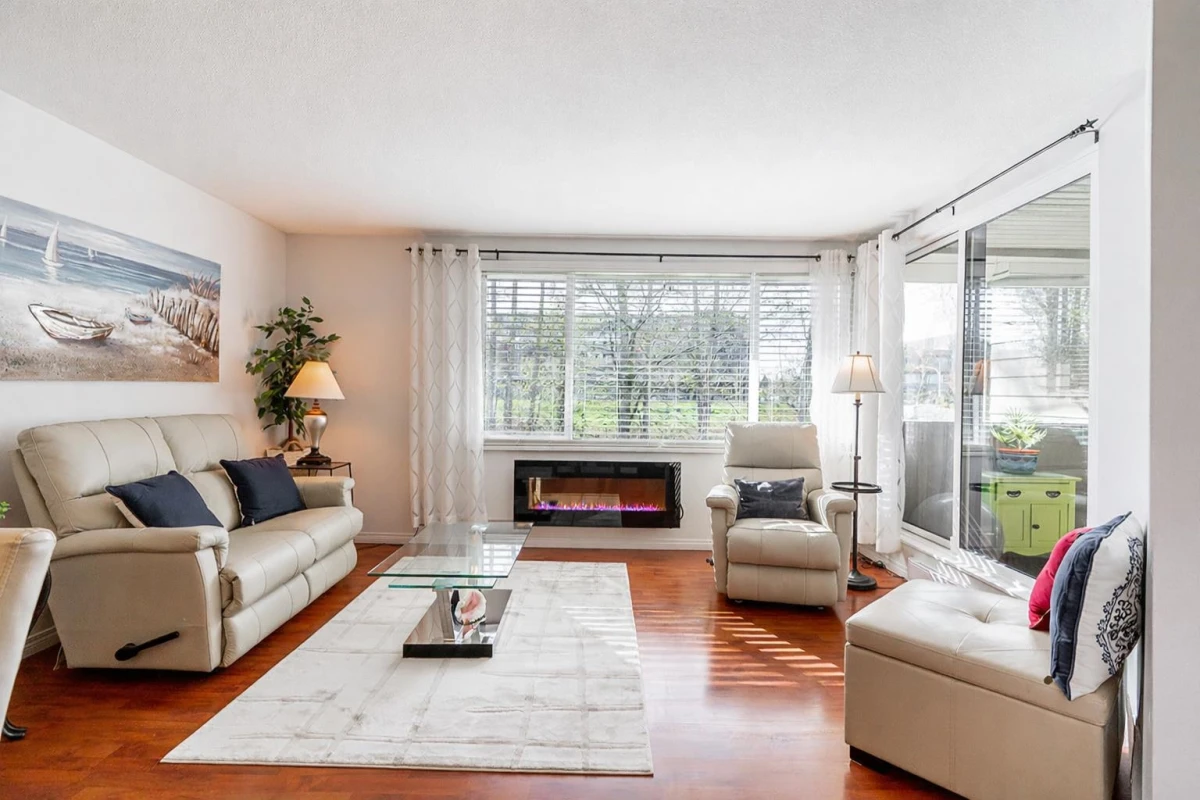 Living Room Photo of 210 15272 19 Avenue, Surrey, BC