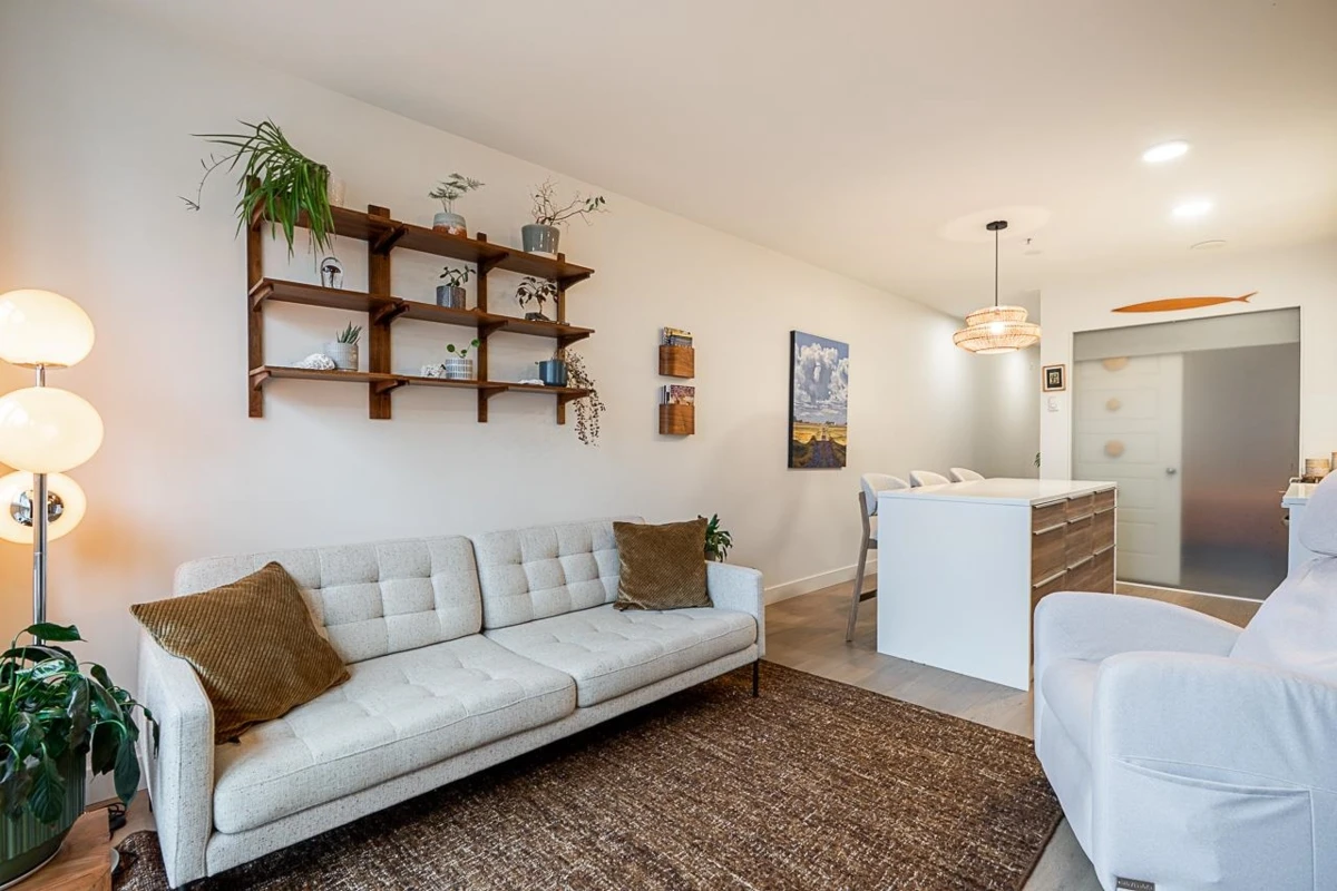 Family Room Photo of 406 1072 Hamilton Street, Vancouver, BC