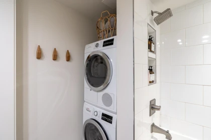 Guest Bathroom Photo of 406 1072 Hamilton Street, Vancouver, BC