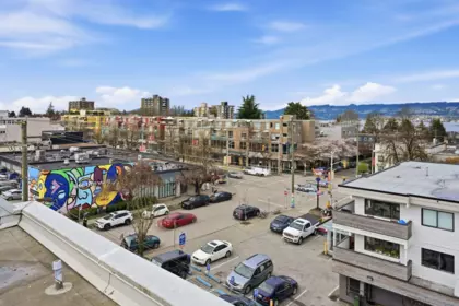 Outdoor Patio Photo of 202 2195 W 5th Avenue, Vancouver, BC