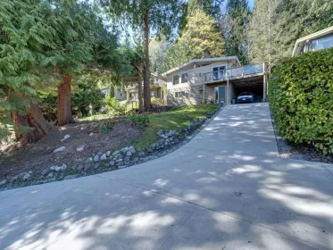 Front Yard Photo of 1175 Marine Drive, Gibsons, BC