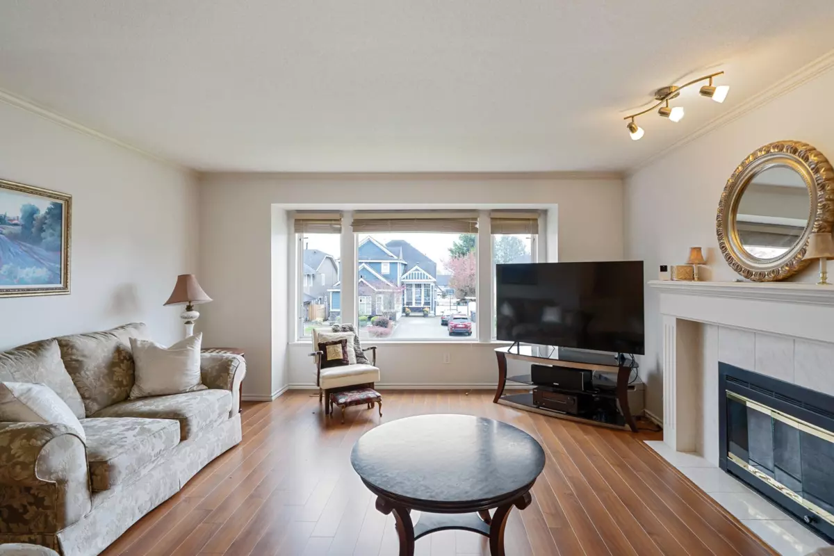 Dining Area Photo of 16109 80a Avenue, Surrey, BC