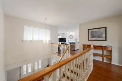 Entry Foyer Photo of 16109 80a Avenue, Surrey, BC