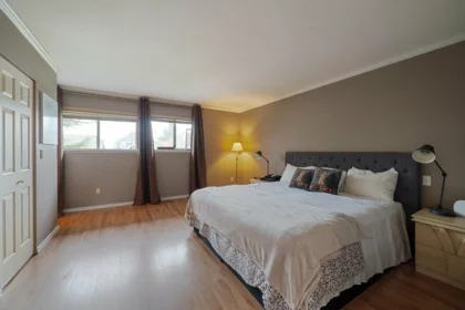 Guest Bathroom Photo of 16109 80a Avenue, Surrey, BC