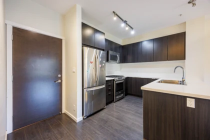 213 3107 Windsor Gate, Coquitlam, BC, Coquitlam — Apartment/Condo for sale