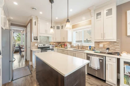 Kitchen Island Photo of 10938 131a Street, Surrey, BC