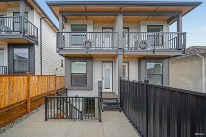 5956 Hardwick Street, Burnaby, BC, Burnaby — Half Duplex for sale