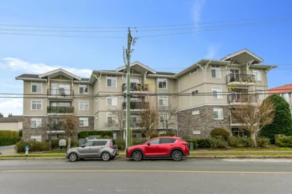 Laundry Room Photo of 310 33255 Old Yale Road, Abbotsford, BC