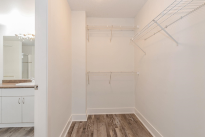 Primary Bathroom Photo of 310 33255 Old Yale Road, Abbotsford, BC