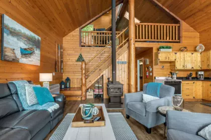 Basement Recreation Room Photo of 4 Christian Cove, Pitt Meadows, BC