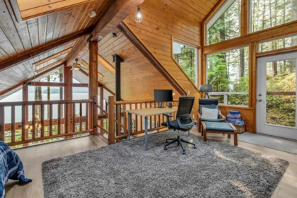 Mudroom Photo of 4 Christian Cove, Pitt Meadows, BC