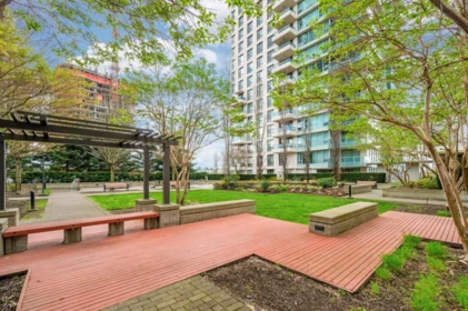 1703 2232 Douglas Road, Burnaby, BC, Burnaby — Apartment/Condo for sale
