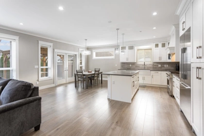 Kitchen Island Photo of 20417 Hartnell Avenue, Maple Ridge, BC