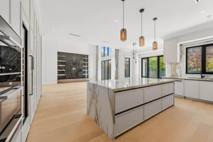 Kitchen Photo of 9591 Woodwards Place, Richmond, BC