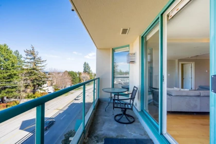 Laundry Room Photo of 506 15466 North Bluff Road, White Rock, BC