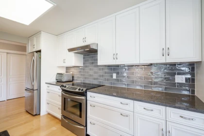 Pantry Photo of 506 15466 North Bluff Road, White Rock, BC