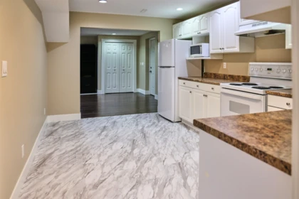 Entry Foyer Photo of 15295 111a Avenue, Surrey, BC