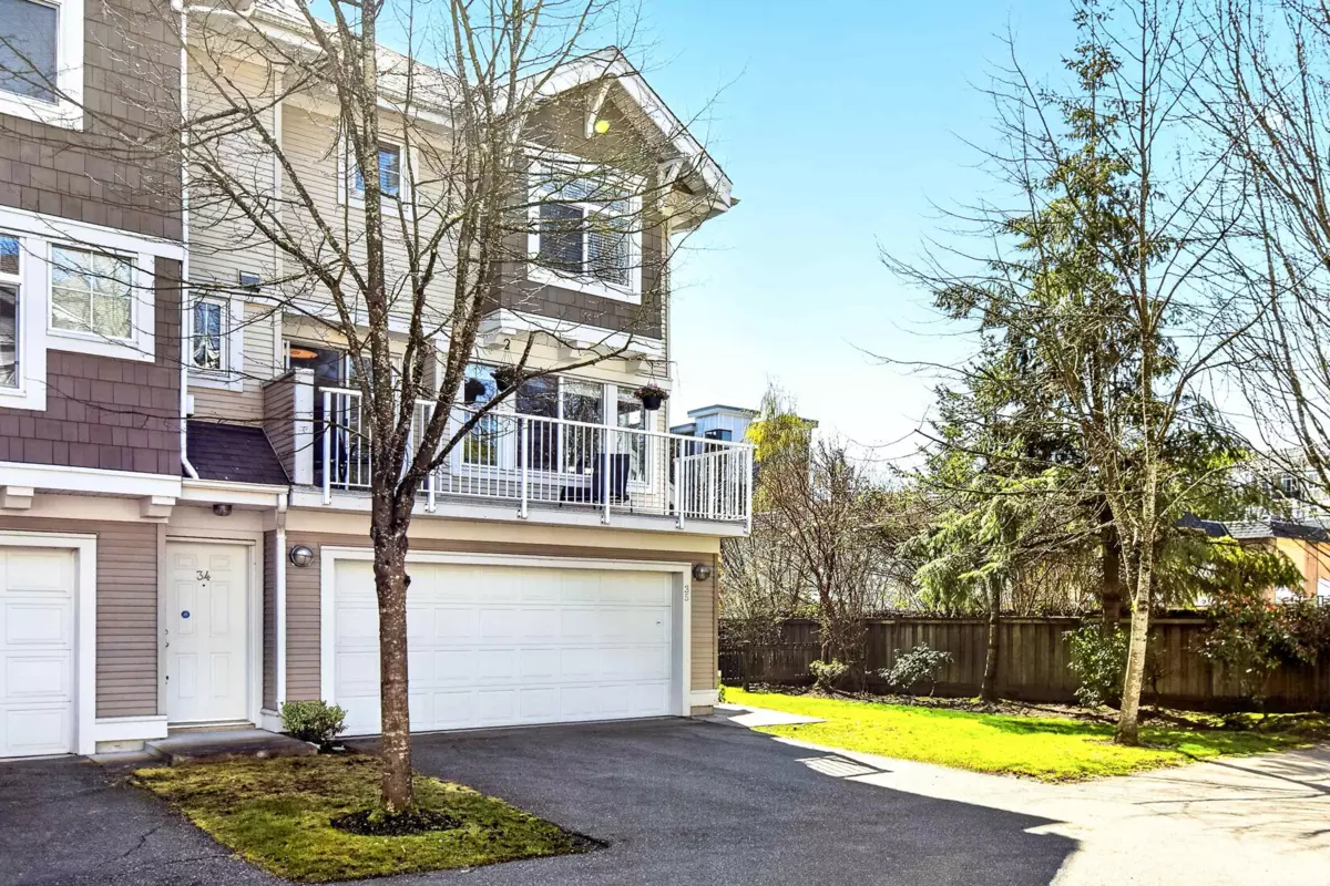 Living Room Photo of 35 20771 Duncan Way, Langley, BC