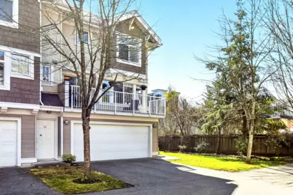35 20771 Duncan Way, Langley, BC, Langley — Townhouse for sale