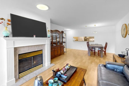 Breakfast Nook Photo of 232 13880 70 Avenue, Surrey, BC