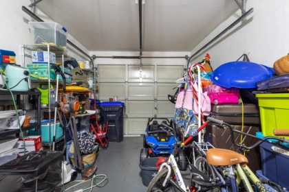 Laundry Room Photo of 1 5706 Ebbtide Street, Sechelt, BC