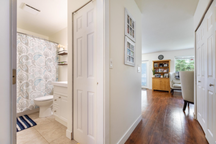 Loft / Bonus Room Photo of 1 5706 Ebbtide Street, Sechelt, BC