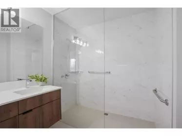 Primary Bathroom Photo of 301 4686 51 Street, Ladner, BC